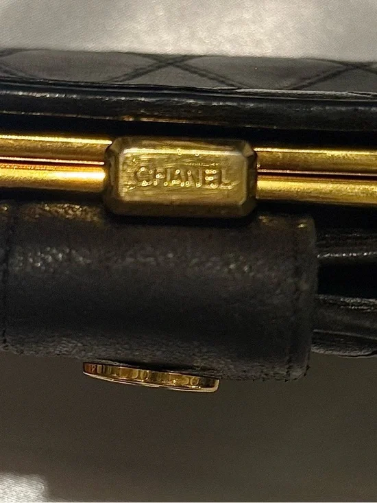 ✨ CHANEL Bicolore Quilted CC Logo Lambskin Long Bifold Wallet - Black ✨ - Picture 12 of 13